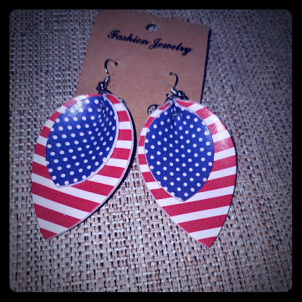 Americana leatherette red/white/blue earrings